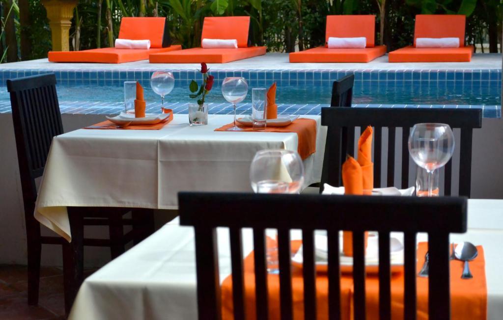 Forest King Hotel II Siem Reap Exteriör bild