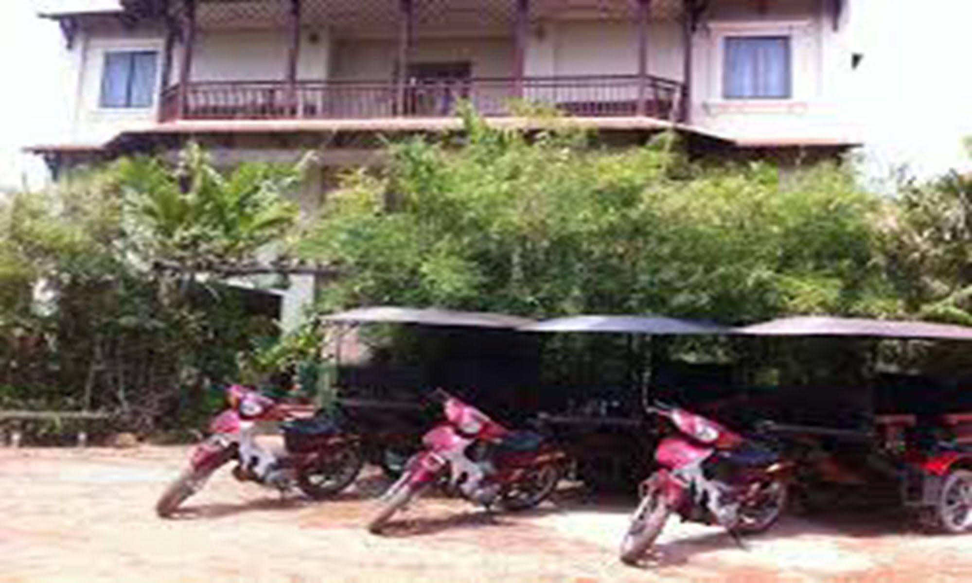 Forest King Hotel II Siem Reap Exteriör bild