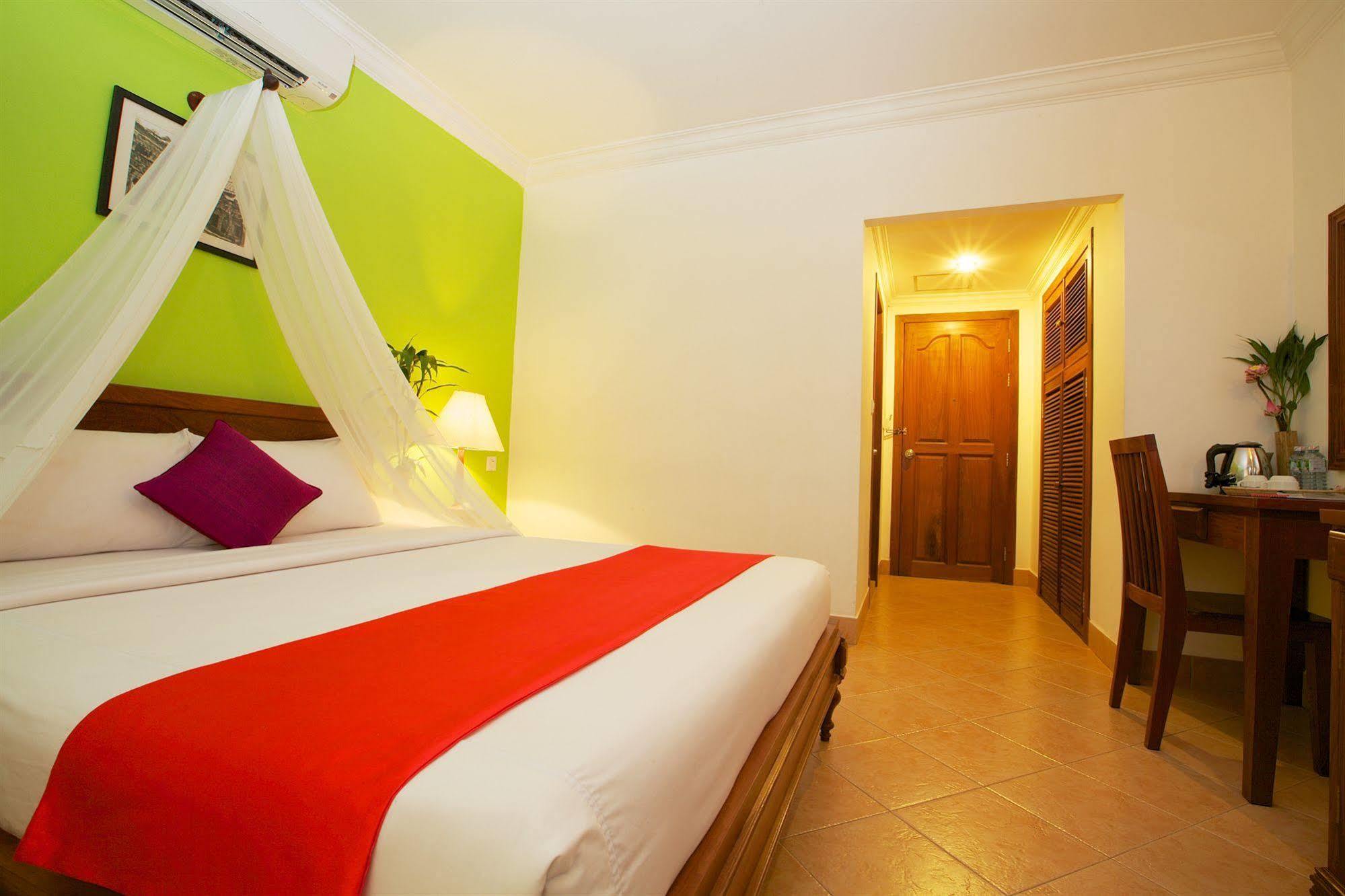 Forest King Hotel II Siem Reap Exteriör bild