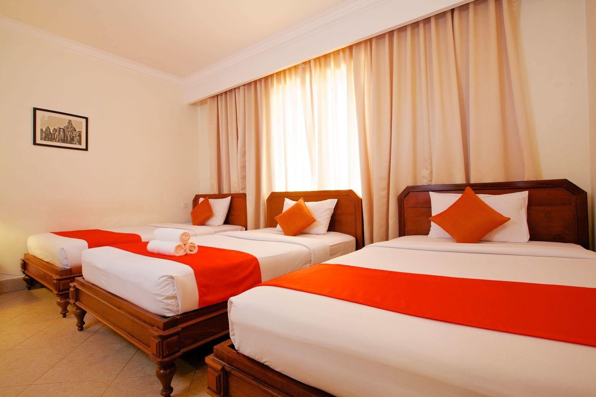 Forest King Hotel II Siem Reap Exteriör bild