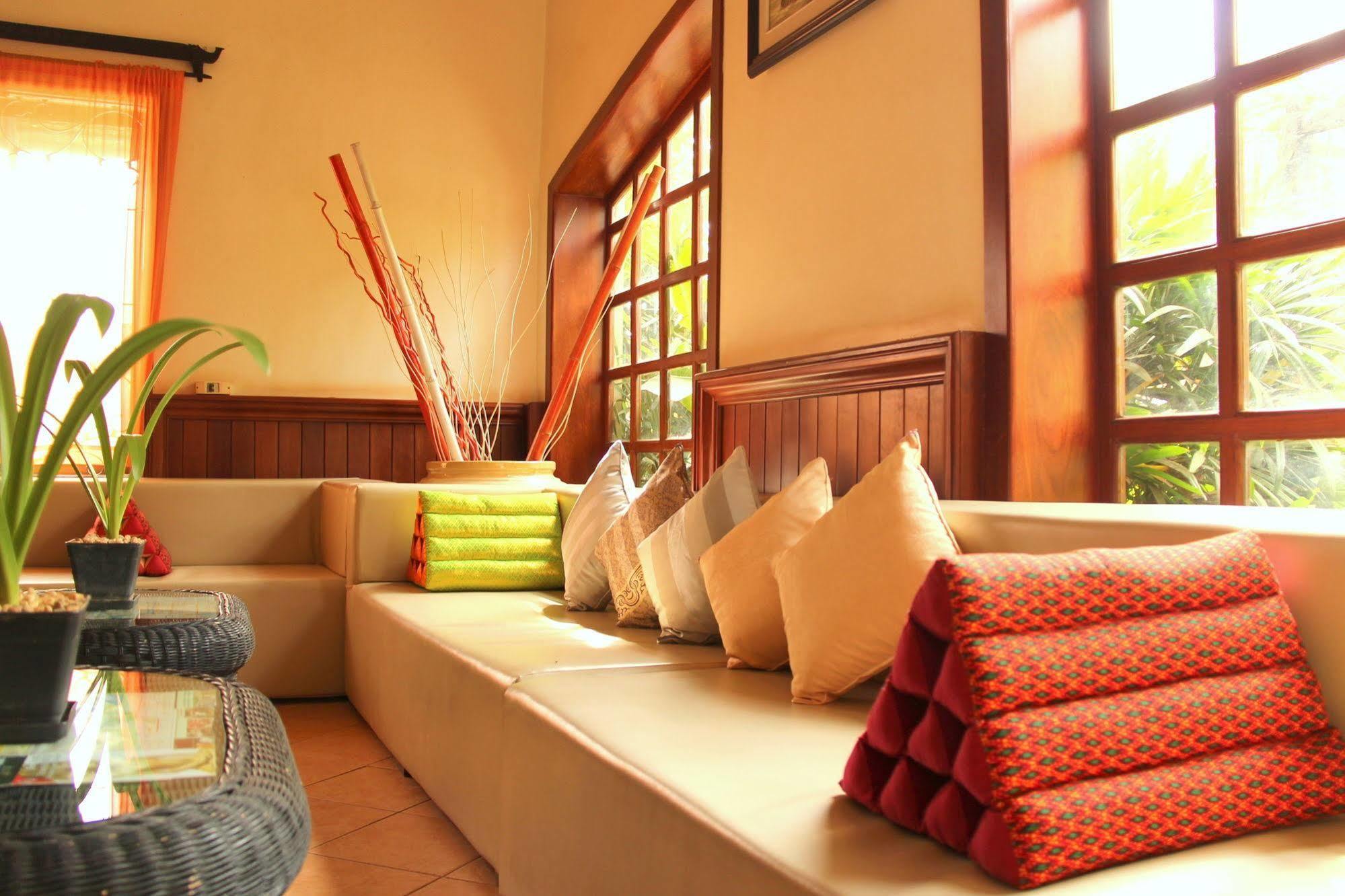 Forest King Hotel II Siem Reap Exteriör bild